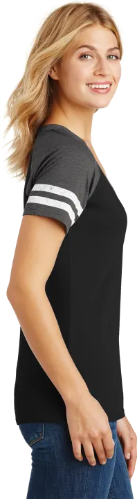 Ladies Game V-Neck
